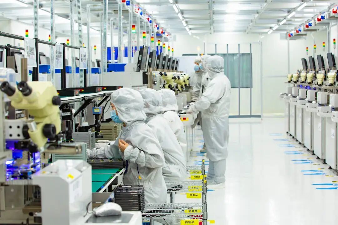 华工正源研发场景。企业供图 华工正源研发场景。企业供图