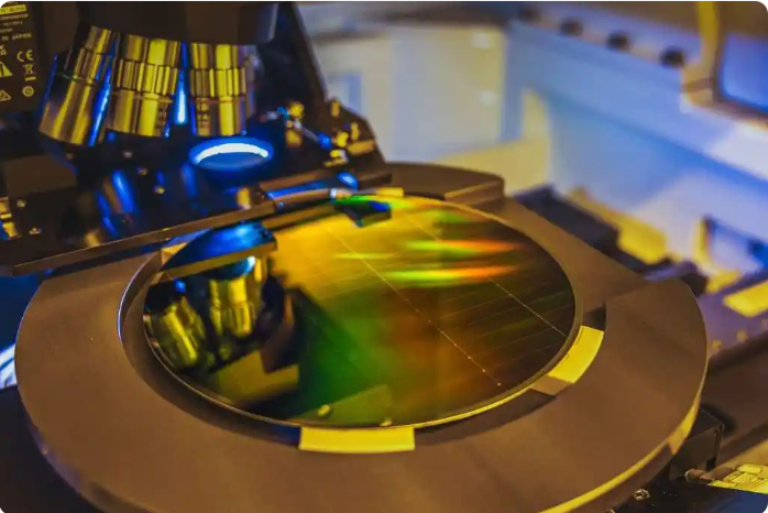 图片16九峰山实验室高精密光栅晶圆